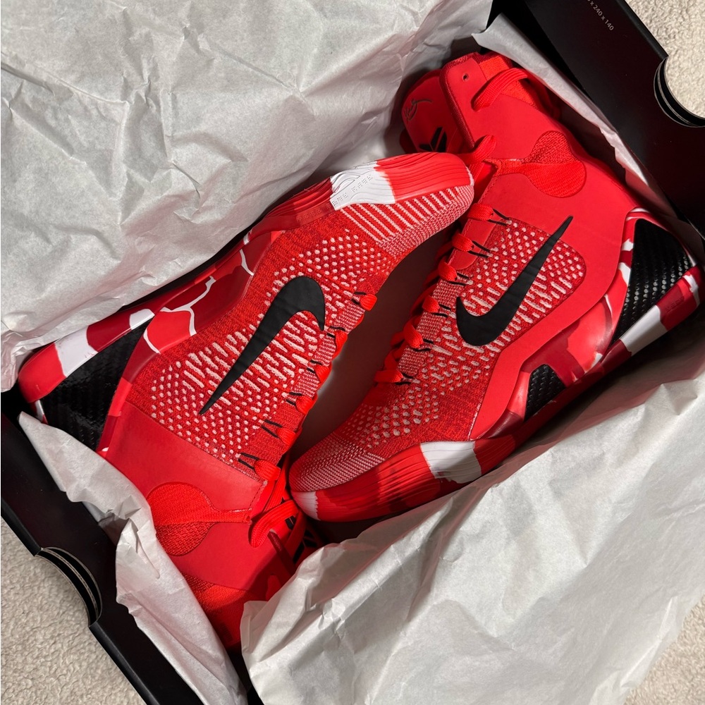 Nike Kobe 9 Elite Protro Christmas 2024